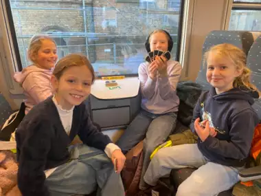 468782761_2613904252128845_6874031015271341521_n -  - Een muzische uitstap naar Gent