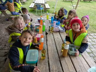483930154_10162328265584477_7985665610925080328_n -  - Naar de kinderboerderij