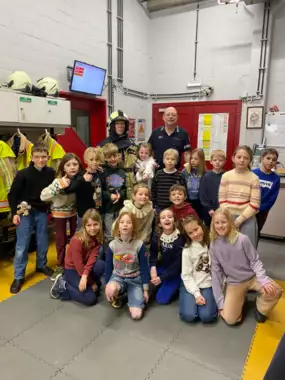 629229874_3038148156371117_6035210460931072717_n -  - Wij zijn bij de brandweer...