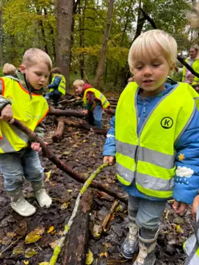 463980729_8717876438330421_8944292359154164363_n -  - Uitstap naar het bos