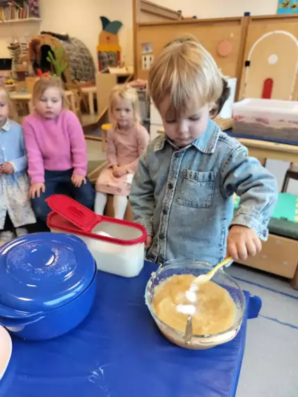 462475579_1601907744091894_1361367518314792211_n -  - Zelf lekkere appelmoes maken