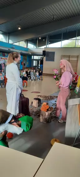 571277309_4059103114236153_7192675537002808442_n -  - Herfsttoneel