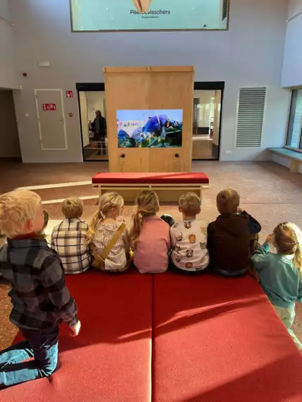 466466926_10161855978697661_5427739985308814890_n -  - 1ste leerjaar naar het visserijmuseum