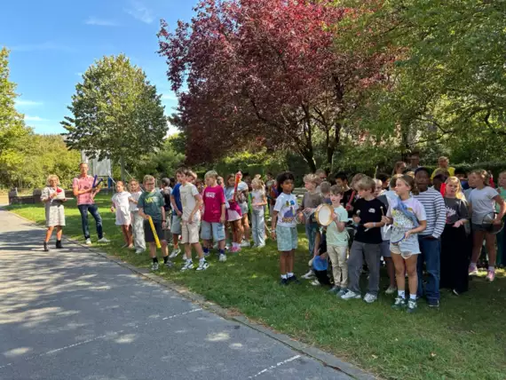 550080999_10239849733771668_5167191079738211534_n -  - Trommelen voor Vrede – Samen klinken we voor een betere wereld