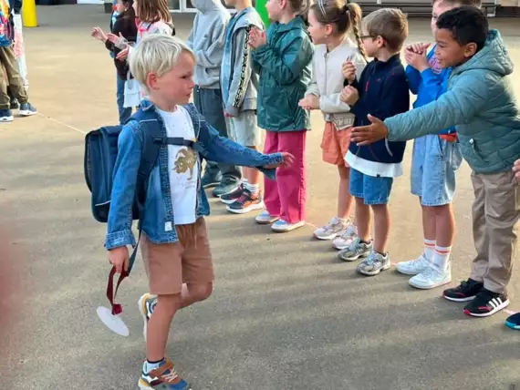 790226074_1881229269512199_4687856791679863631_n -  - 1ste schooldag