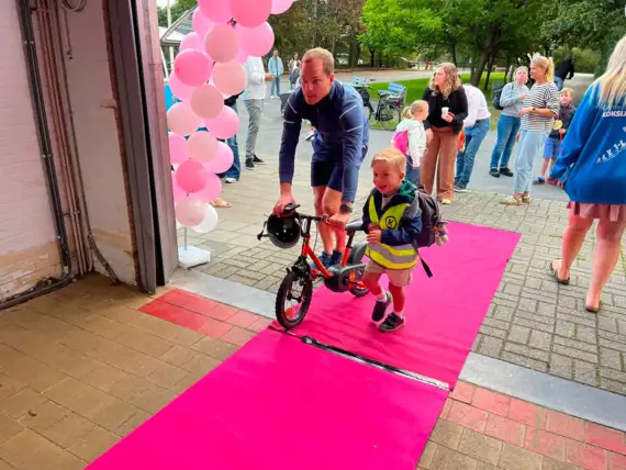 790591058_1881230726178720_8612451813437157951_n -  - 1ste schooldag