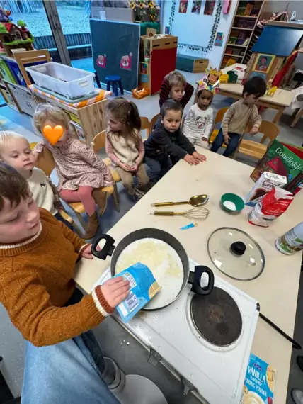 466483305_8864999133618150_1890893456987769828_n -  - Goudlokje en de 3 beren