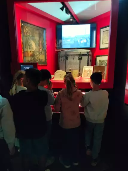 696293719_10164441595842866_6892845645020500960_n -  - Uitstap naar Ieper