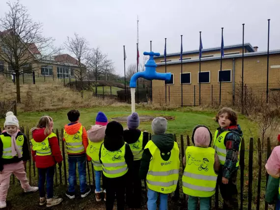 Waar komt het water vandaan?-421540751_10231669853470518_5950205593656873690_n