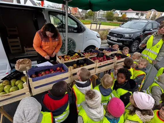 Appeltjes wassen, snijden, koken… en smullen-584979370_25265844229773714_2147438134568240401_n